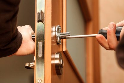adjust-pocket-door-properly
